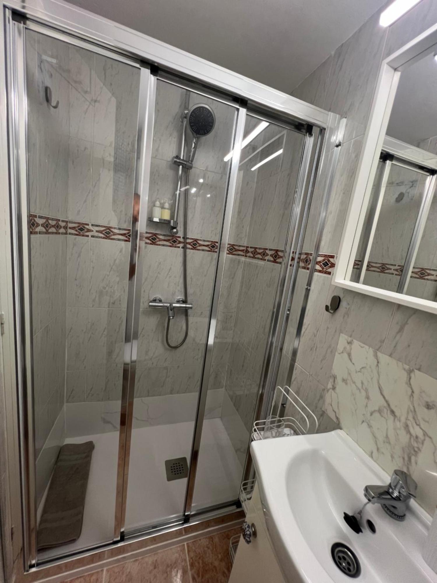 Precioso Apartamento Madrid Centro Luaran gambar